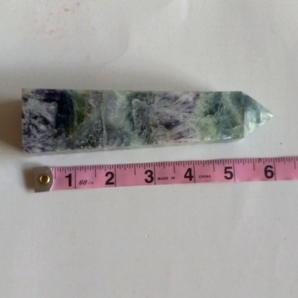 Beautiful Feather Fluorite with Rainbows Crystal Tower. - Picture 12 of 13